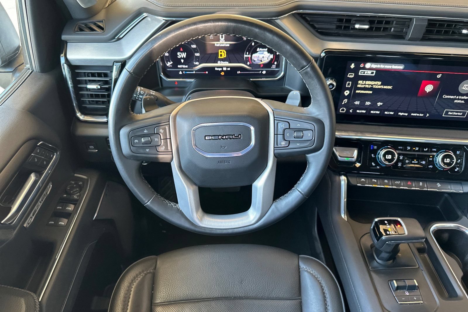 Certified 2025 GMC Sierra 1500 Denali AWD/4WD image 15