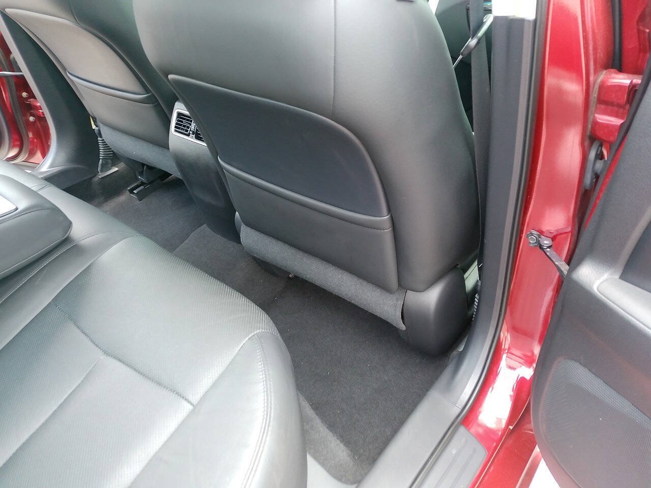 Used 2013 Nissan Altima 2.5 SL FWD image 33
