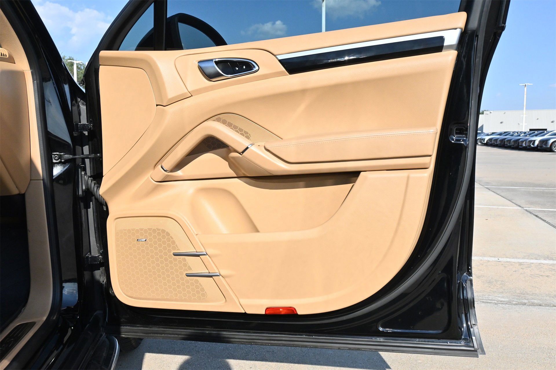 Used 2013 Porsche Cayenne S image 27