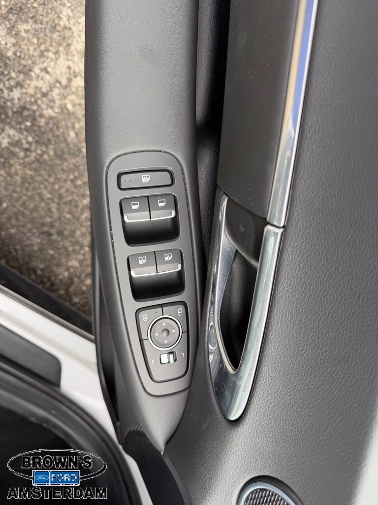 Used 2023 Hyundai Sonata SEL w/ Convenience Package FWD image 10