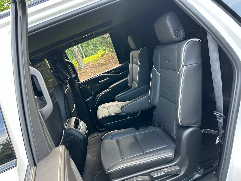 Used 2024 Cadillac Escalade Sport w/ Touring Package AWD/4WD image 45