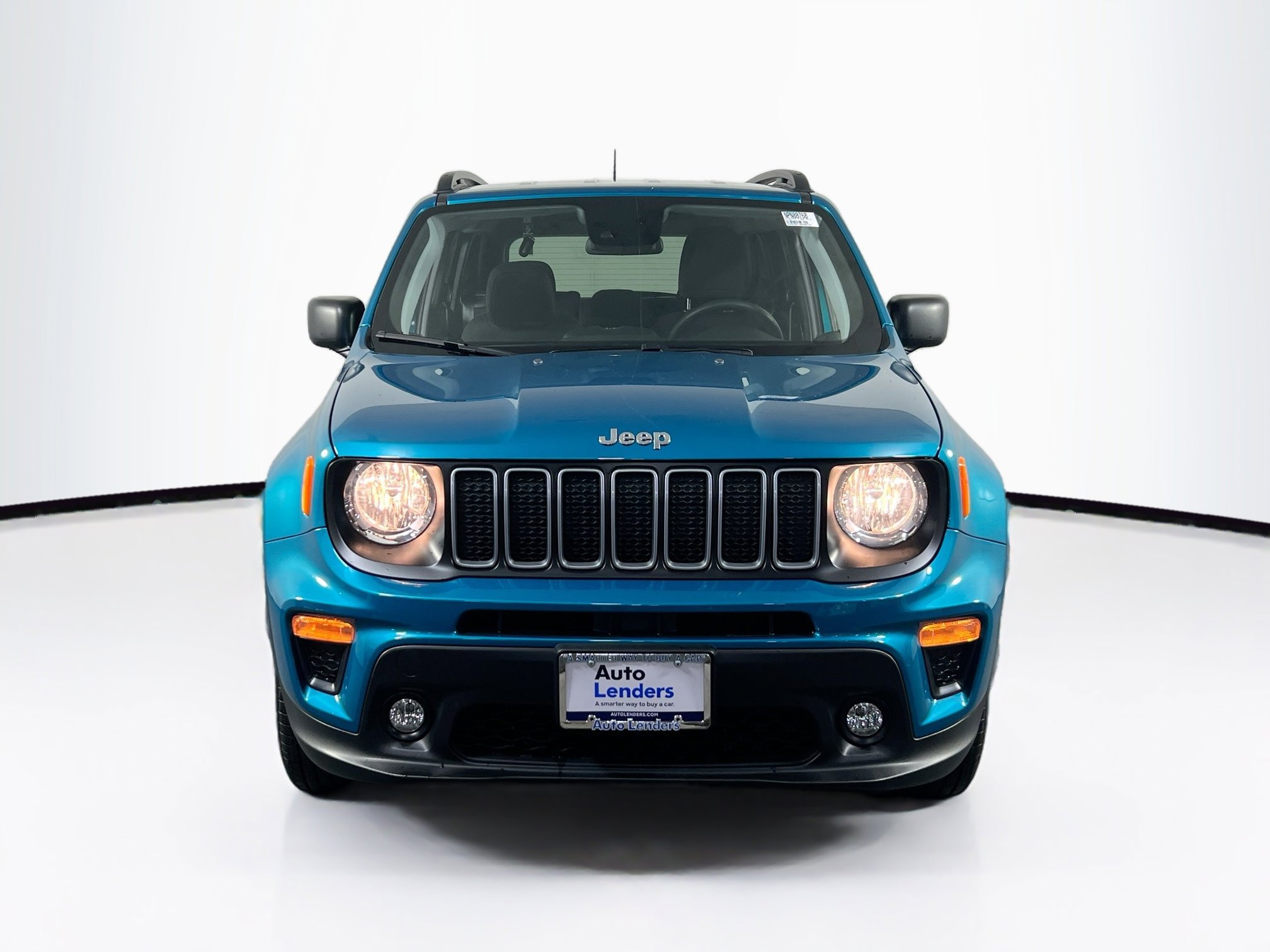 Used 2022 Jeep Renegade Latitude image 2