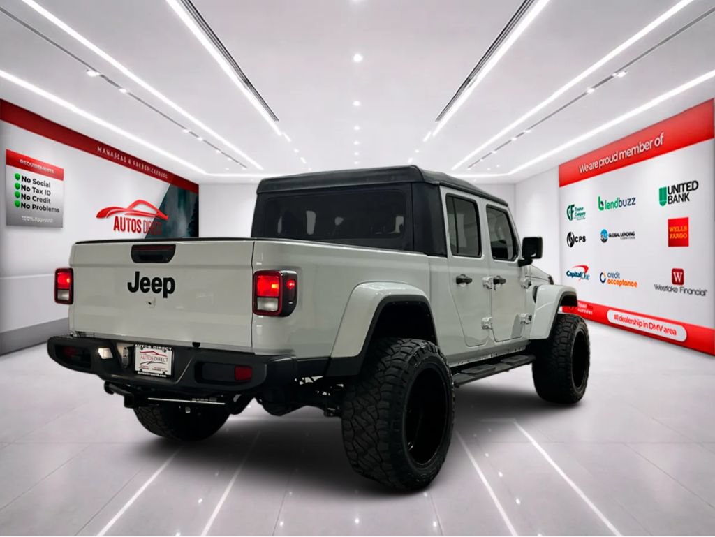 Used 2022 Jeep Gladiator Sport AWD/4WD image 8