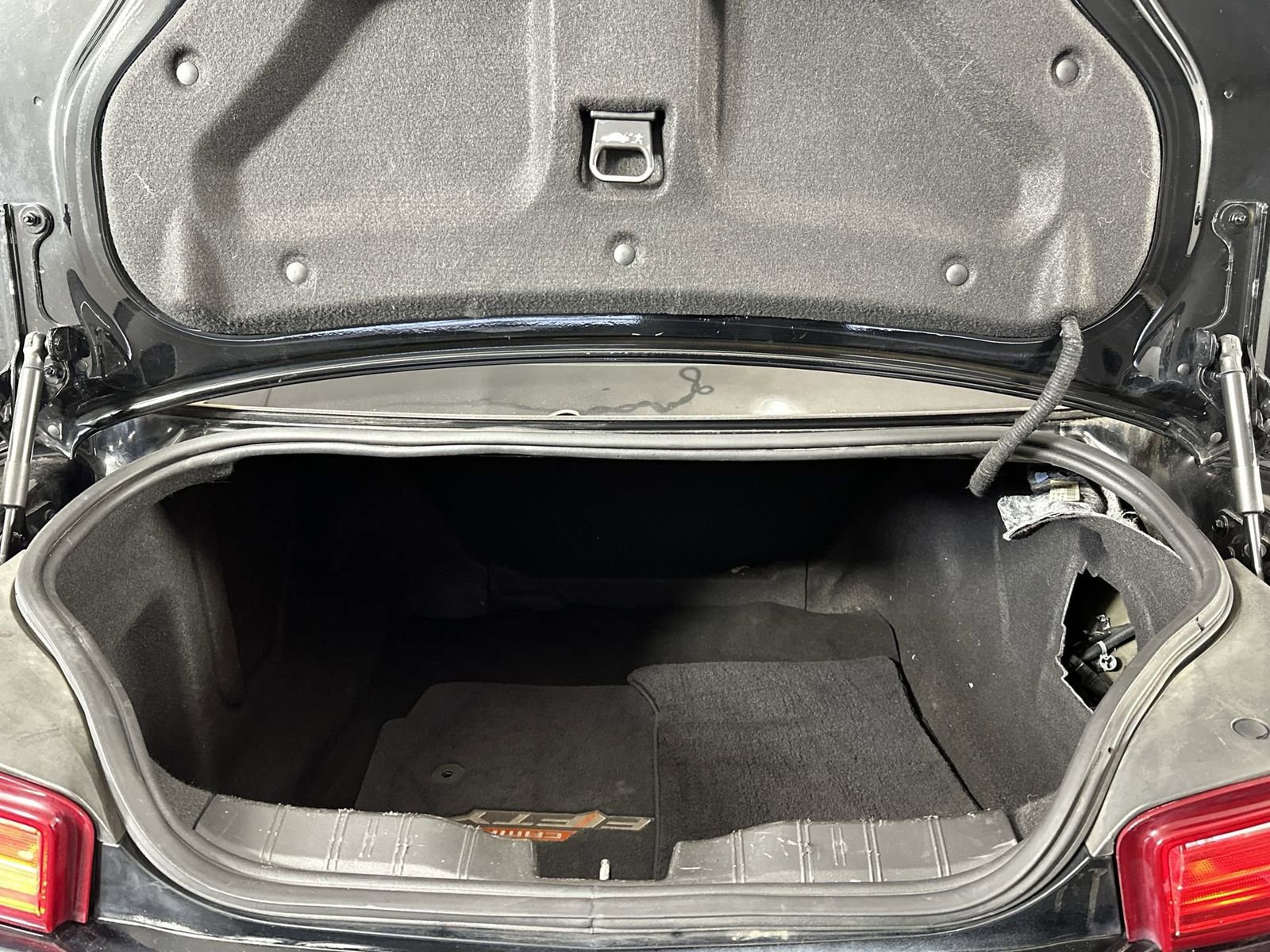 Used 2017 Chevrolet Camaro LT image 27