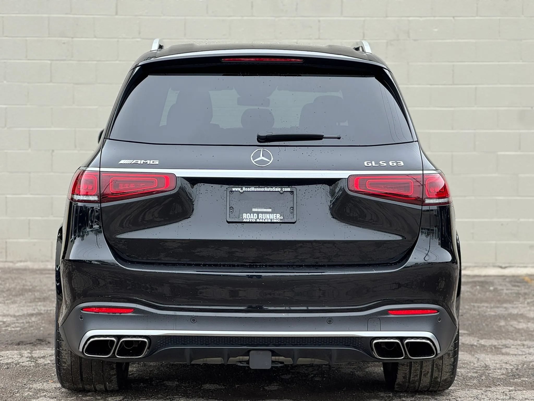 Used 2023 Mercedes-Benz GLS 63 AMG 4MATIC w/ Warmth & Comfort Package image 6