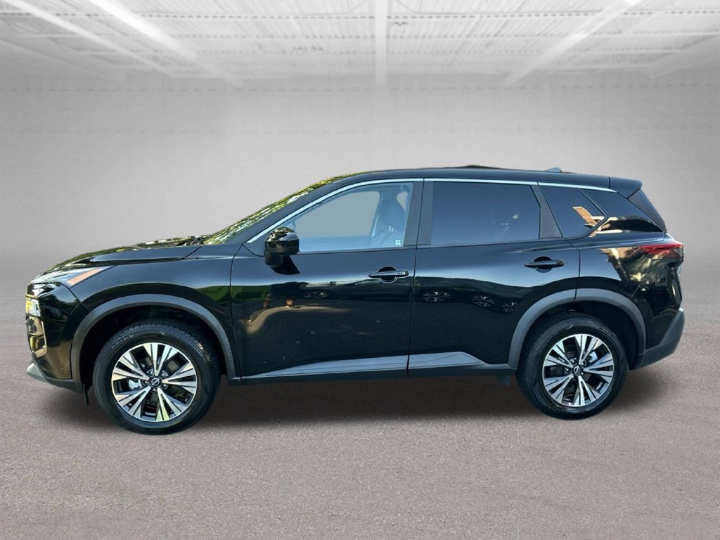 Used 2023 Nissan Rogue SV FWD image 2