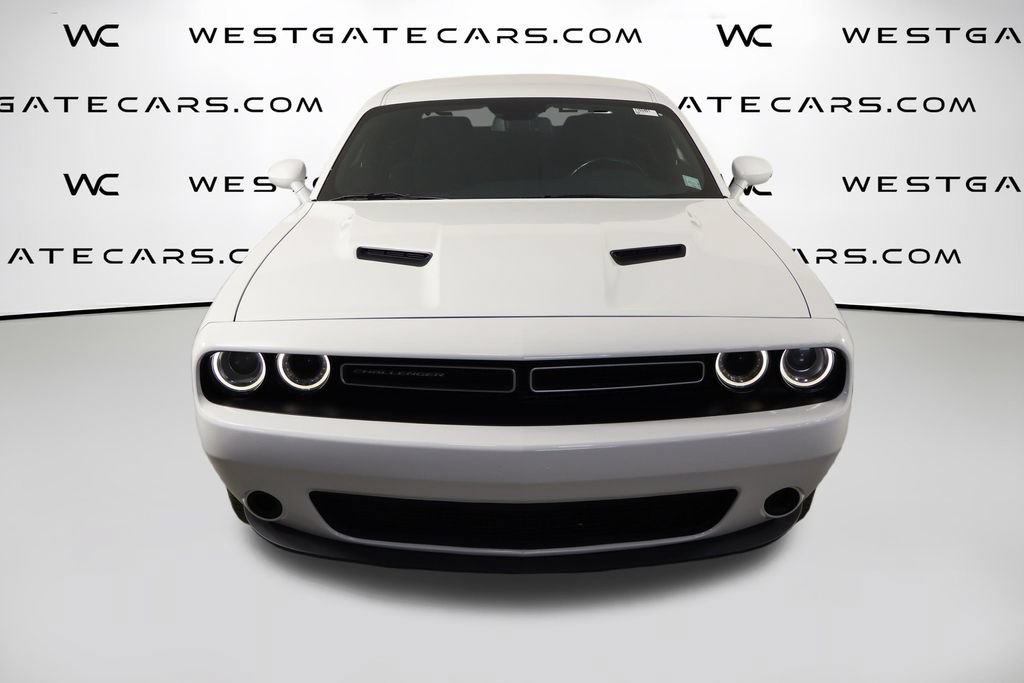 Used 2021 Dodge Challenger SXT RWD image 2