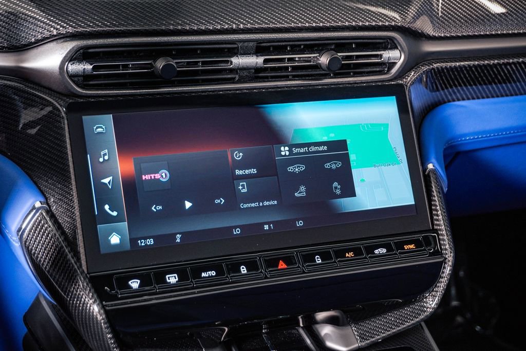 Used 2026 Aston Martin Vanquish Convertible RWD image 30