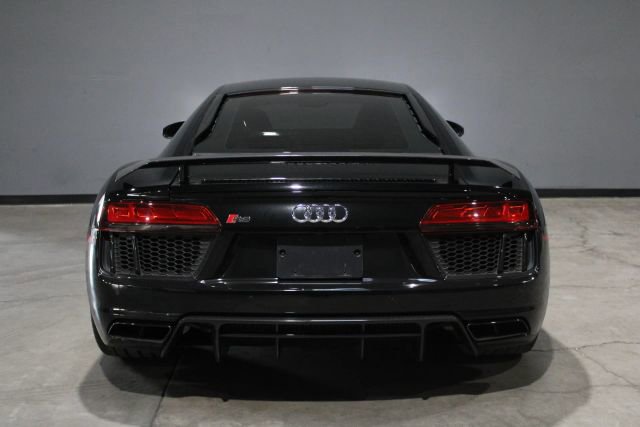 Used 2018 Audi R8 V10 plus image 7