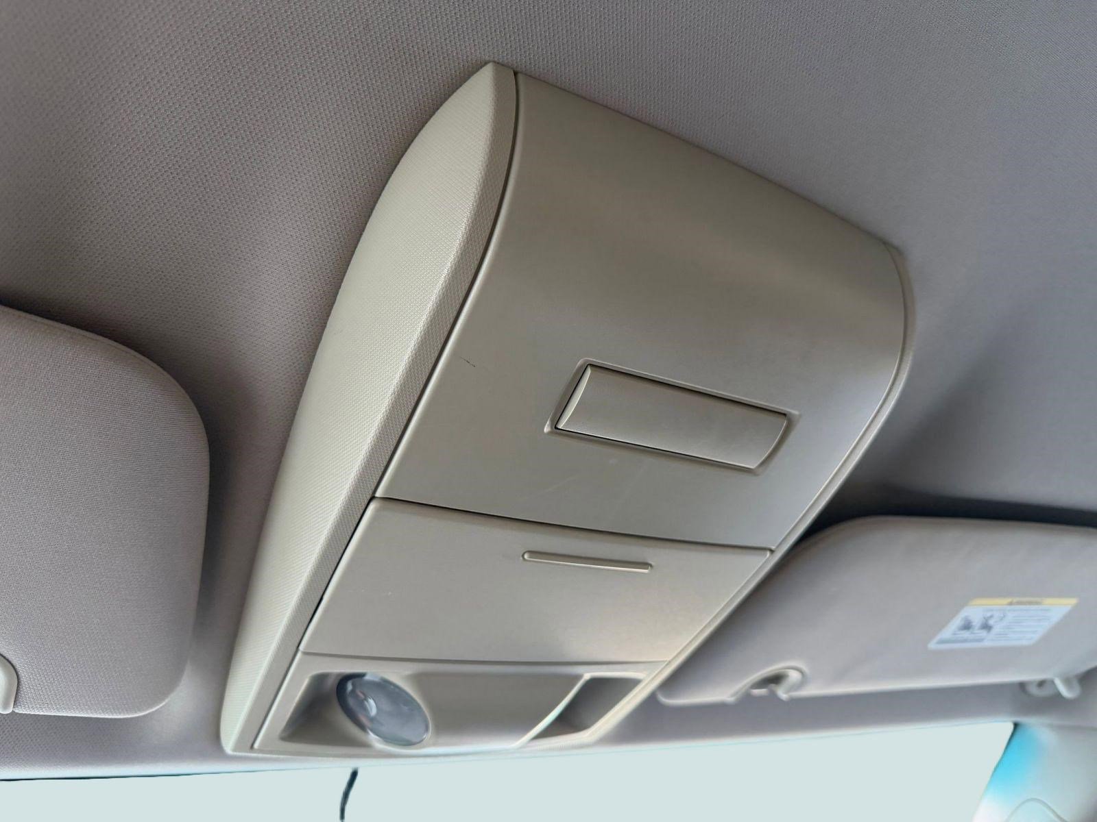Used 2013 Dodge Grand Caravan SE FWD image 18