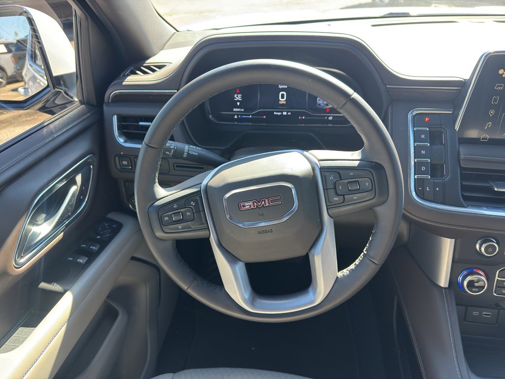 Used 2024 GMC Yukon SLE w/ Gmc Pro Safety Plus Package image 13