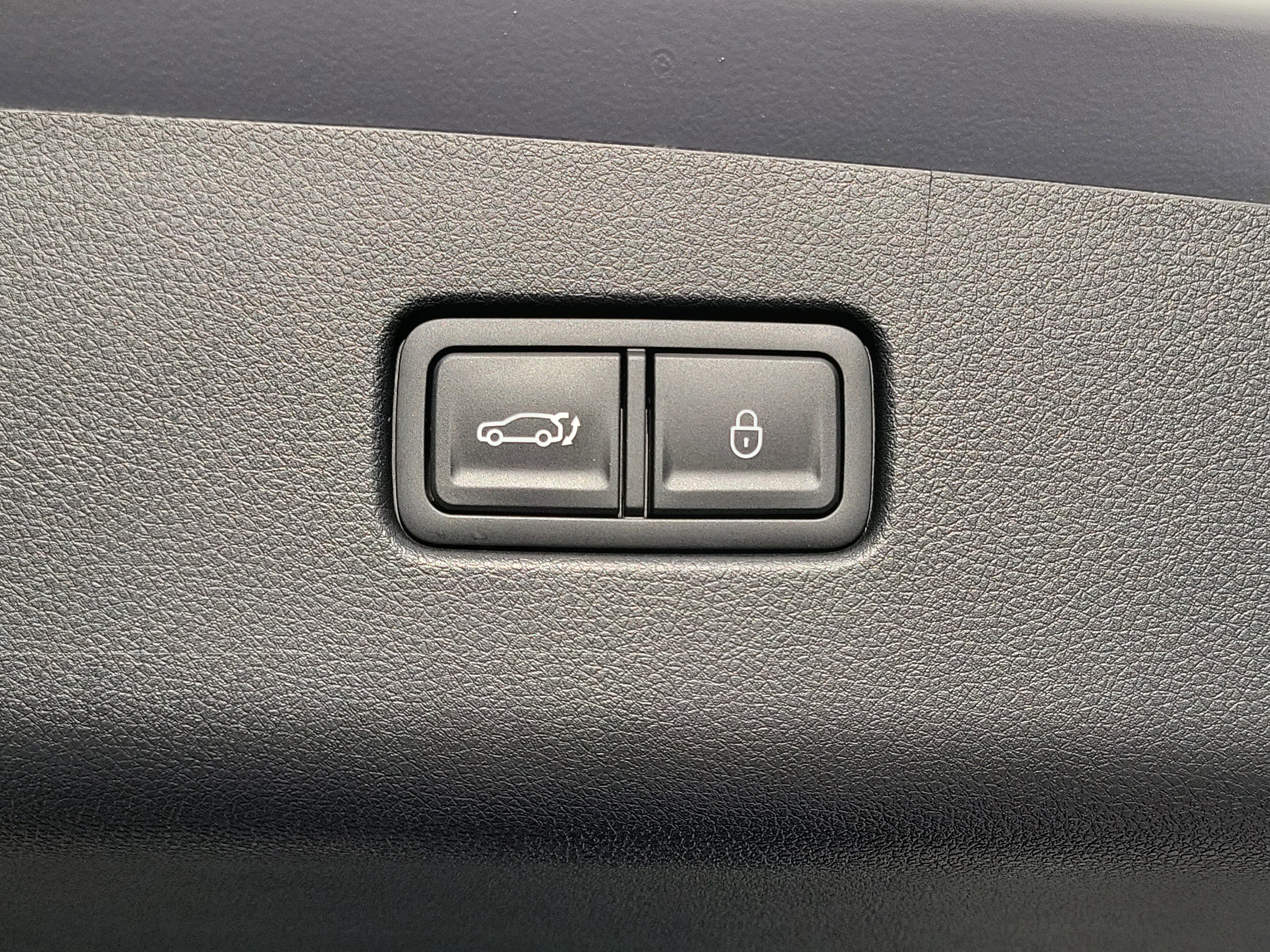 Certified 2026 Genesis GV70 2.5T image 16