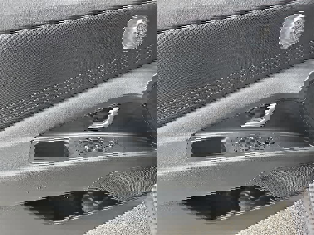 Used 2024 Hyundai Elantra SEL image 10