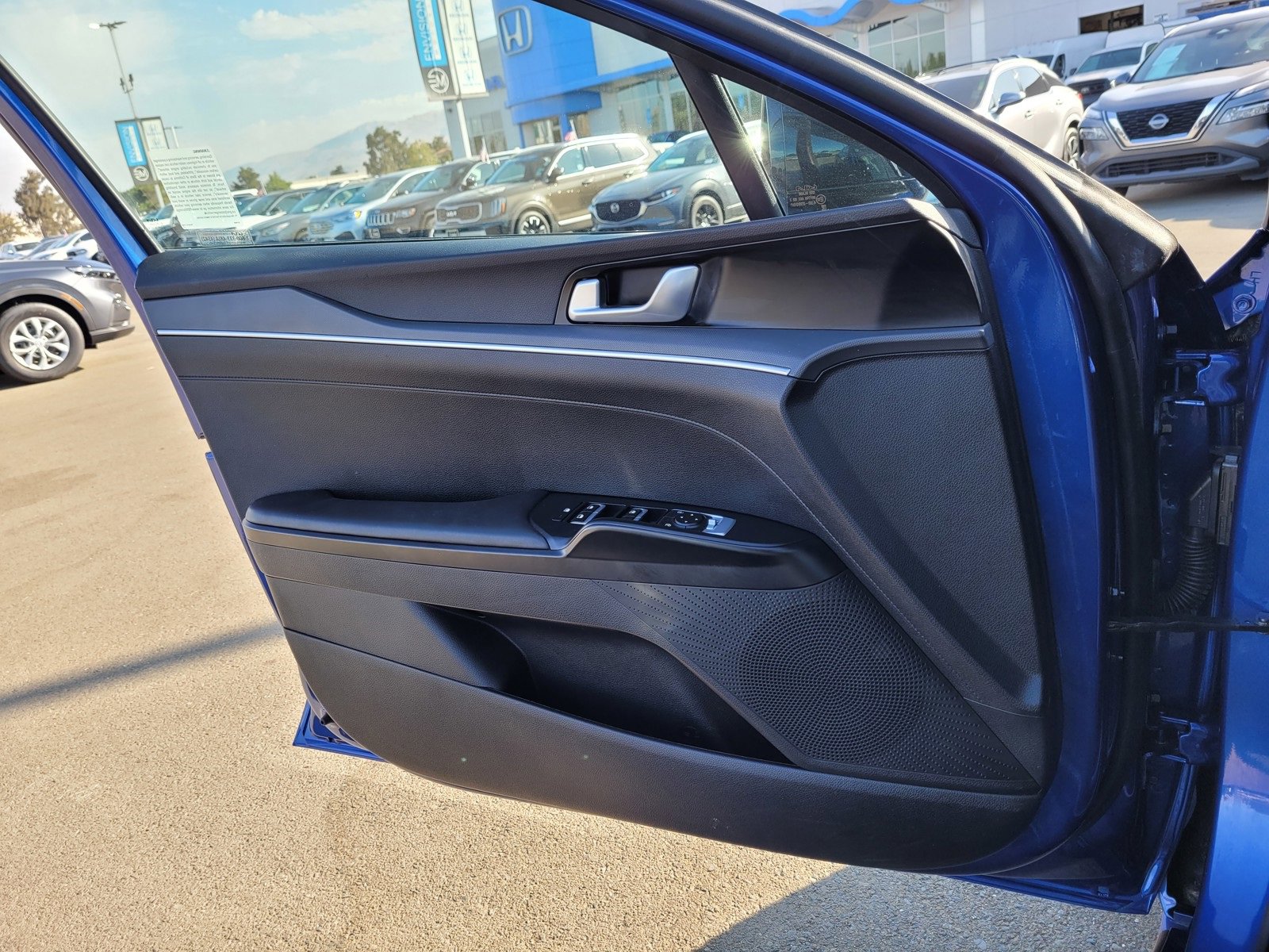 Used 2023 Kia K5 GT-Line image 16