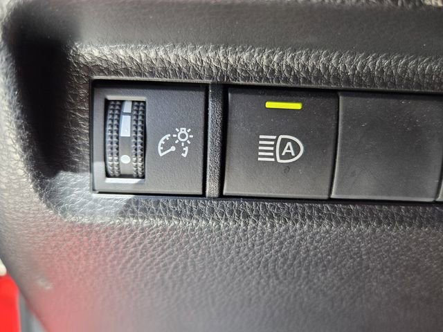 Used 2023 Toyota RAV4 SE AWD/4WD image 25
