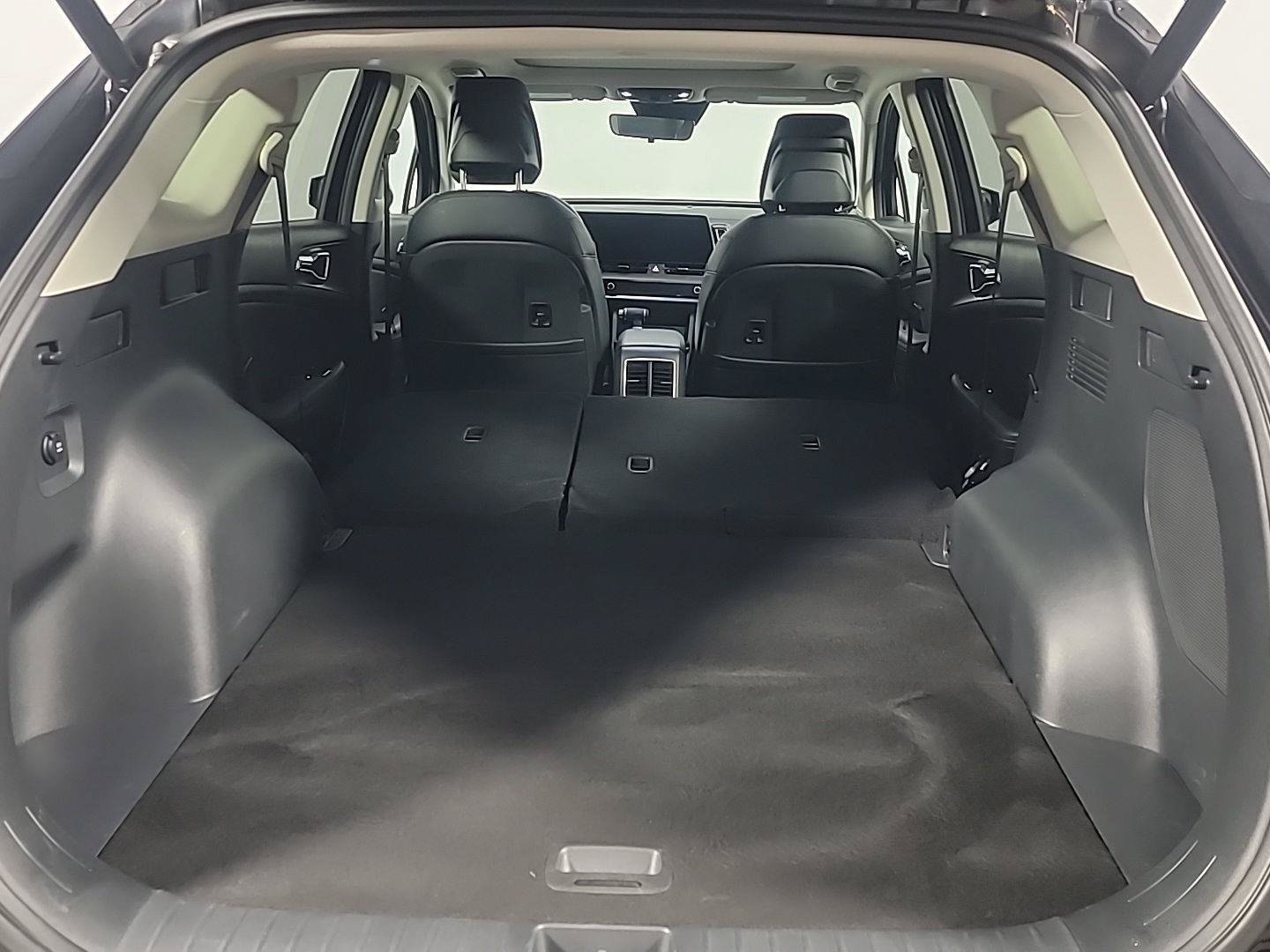 Used 2025 Kia Sportage SX AWD/4WD image 8