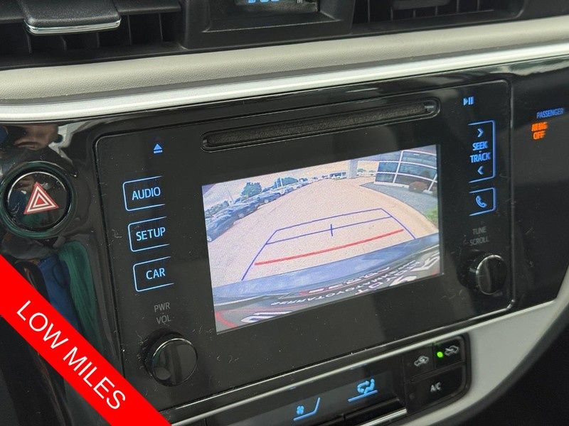 Used 2018 Toyota Corolla LE FWD image 24