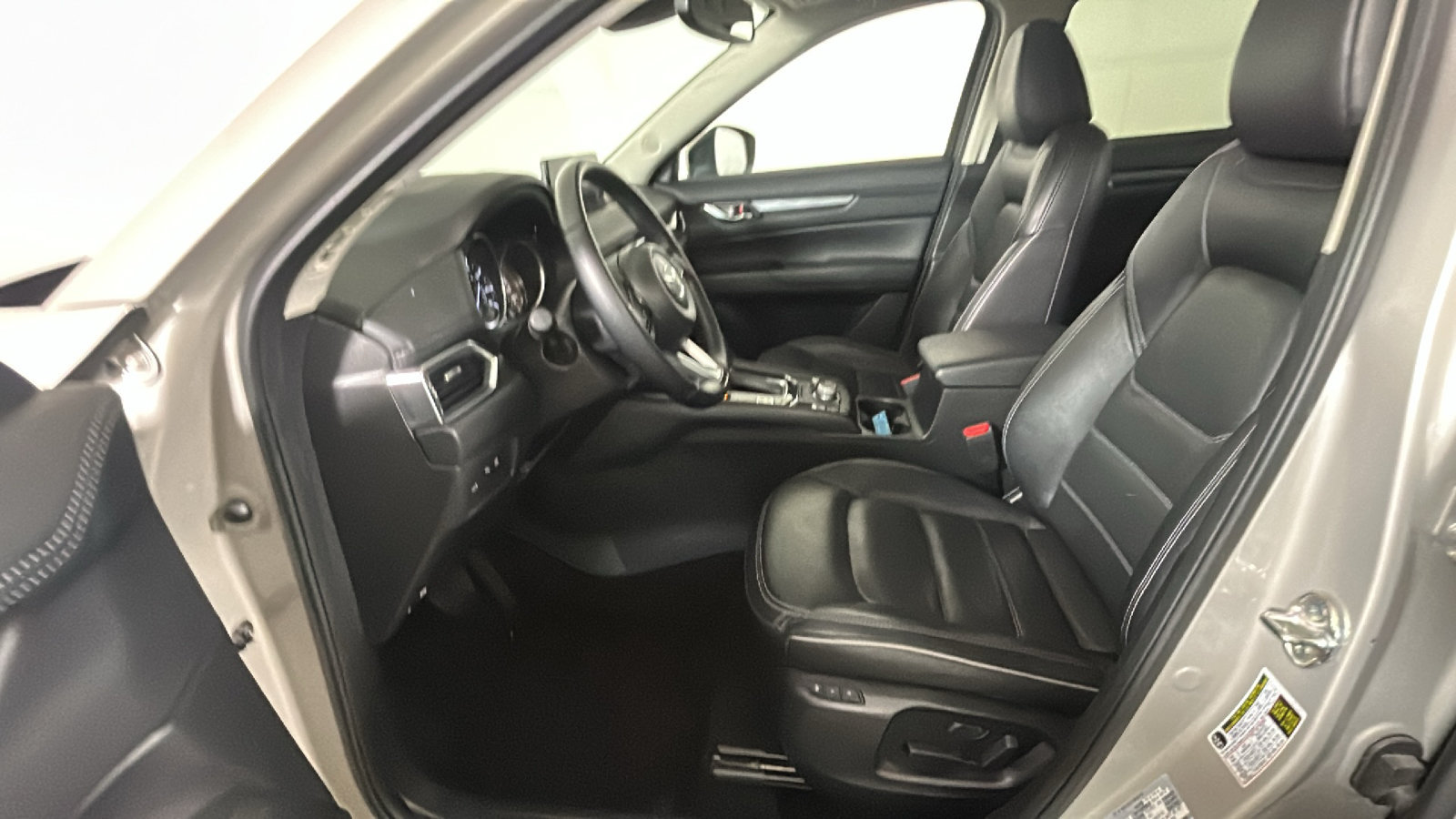 Used 2025 MAZDA CX-5 AWD 2.5 S w/ Preferred Package image 13