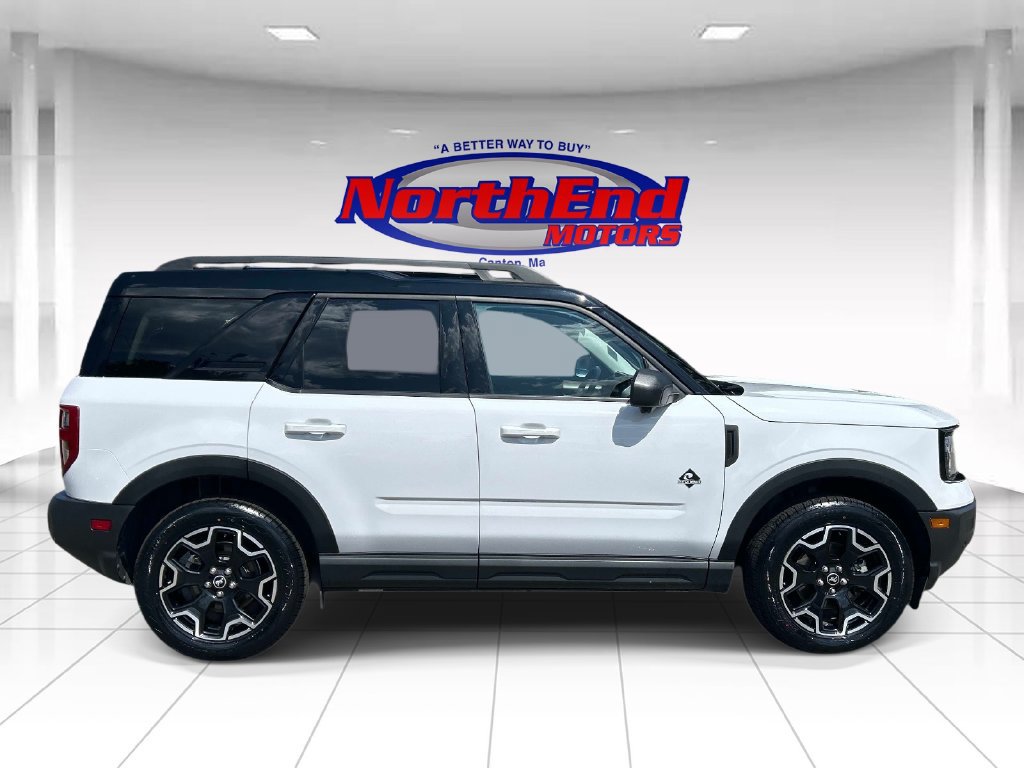 Used 2025 Ford Bronco Sport Outer Banks w/ Outer Banks Tech Package+ AWD/4WD image 2