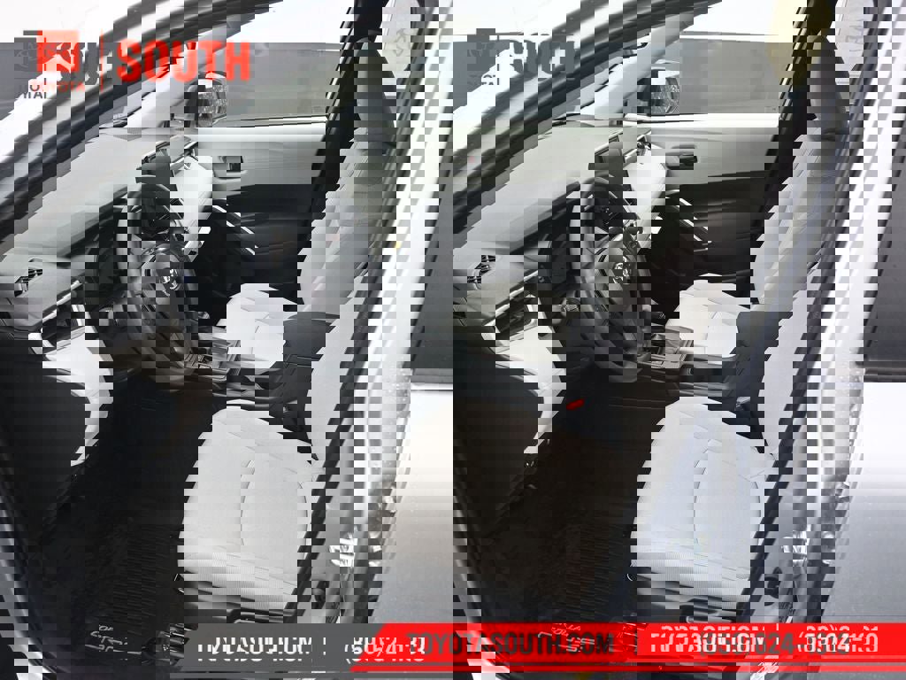 New 2026 Toyota Corolla Cross L image 9