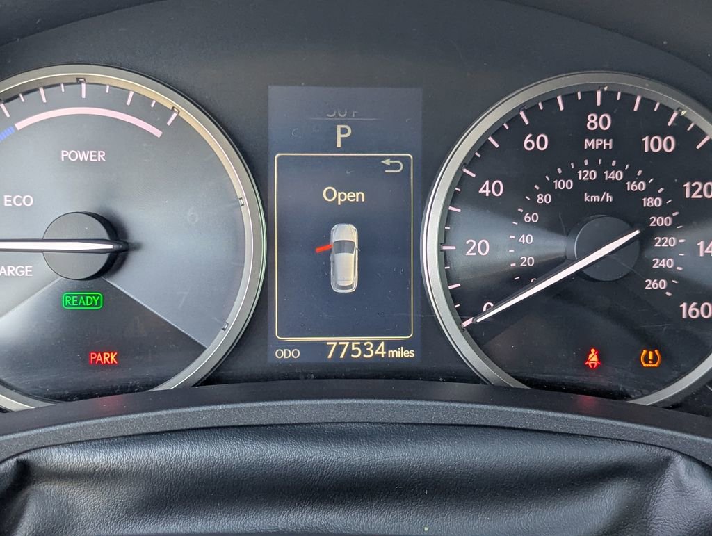Used 2017 Lexus NX 300h AWD image 25