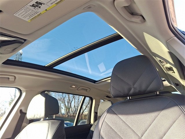 Used 2023 BMW X7 xDrive40i w/ Premium Package image 14