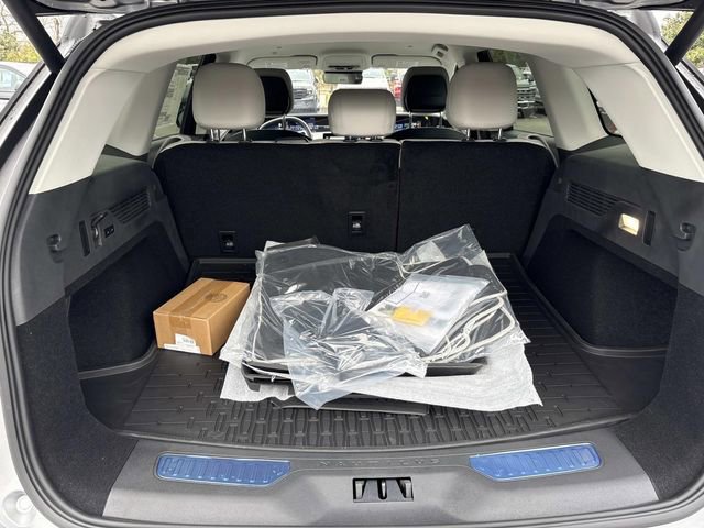 New 2026 Lincoln Nautilus Premier w/ Jet Appearance Package AWD/4WD image 12