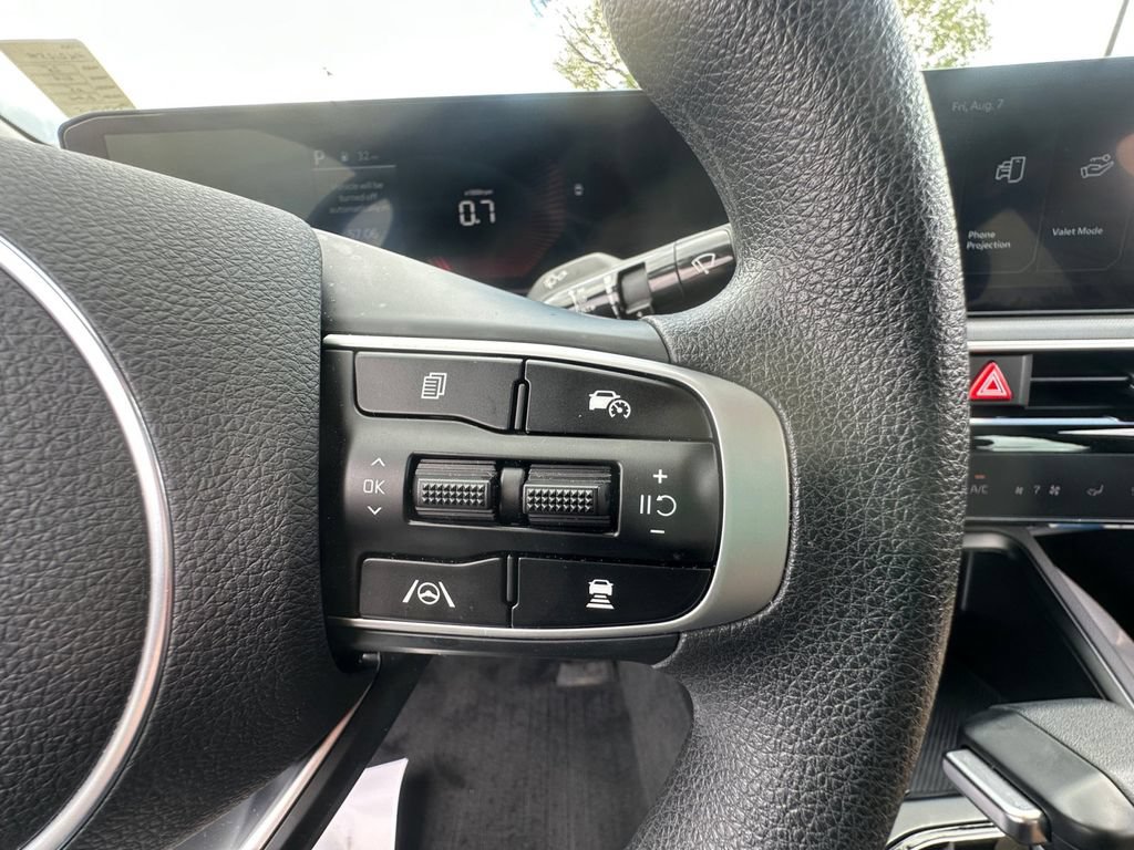 Used 2025 Kia K5 LXS FWD image 29