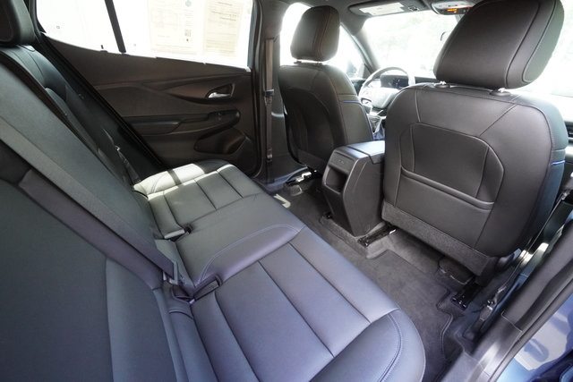 Used 2025 Buick Envista Sport Touring w/ Convenience I Package FWD image 19