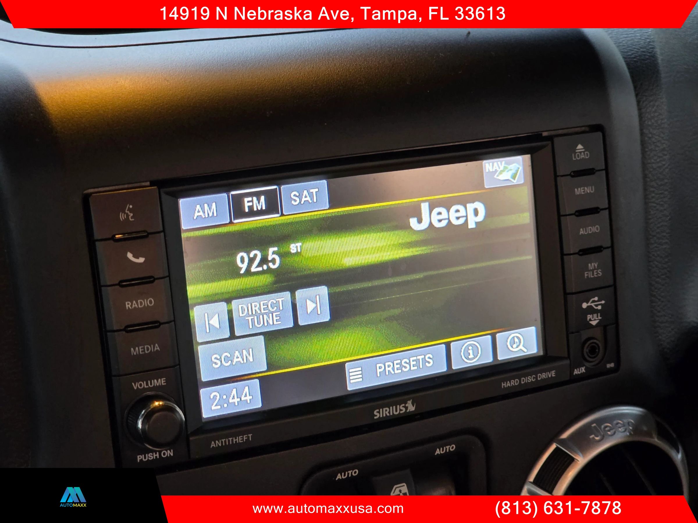 Used 2015 Jeep Wrangler Sahara w/ Connectivity Group AWD/4WD image 16