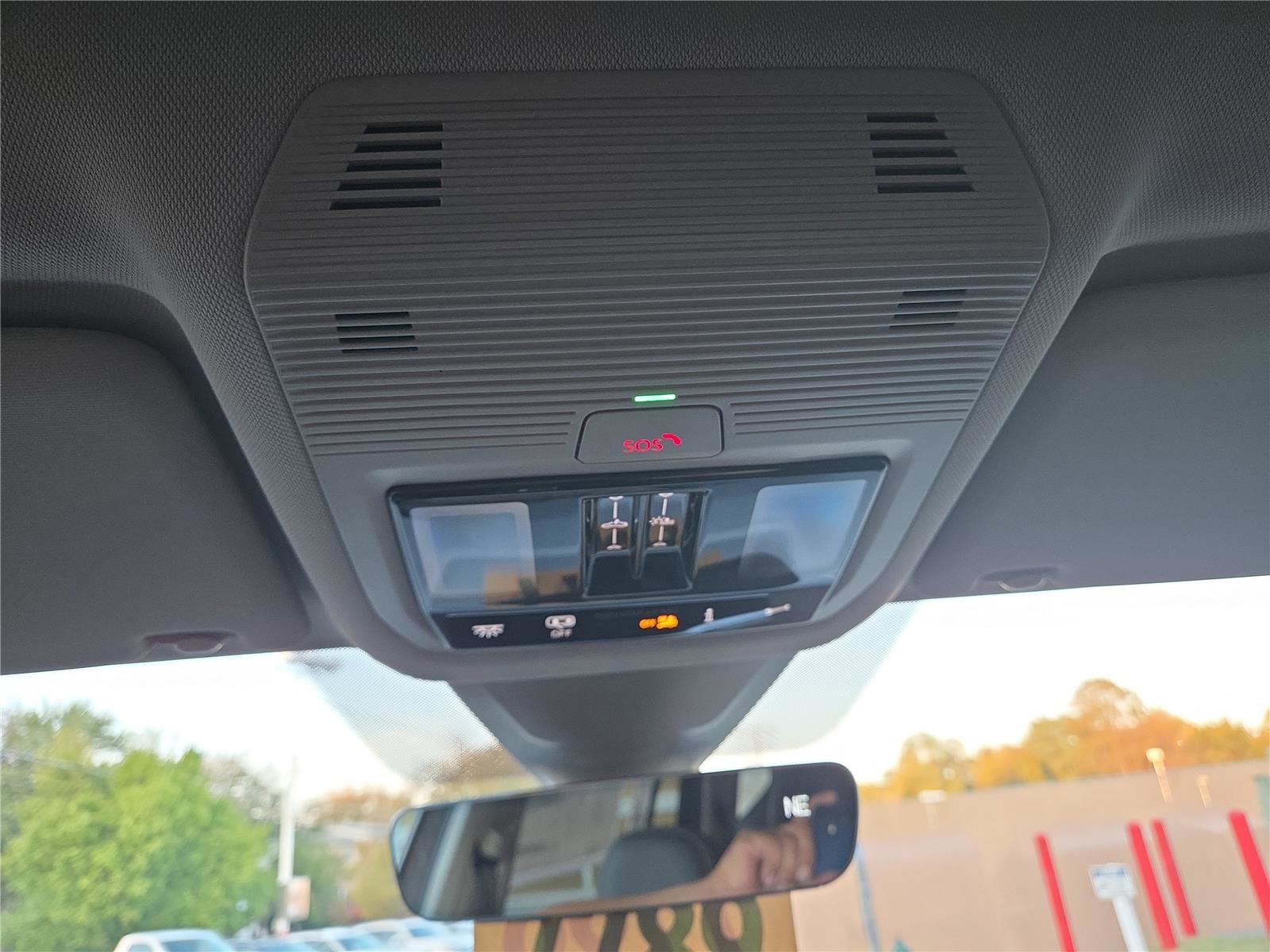 New 2026 Volkswagen Atlas SE image 24