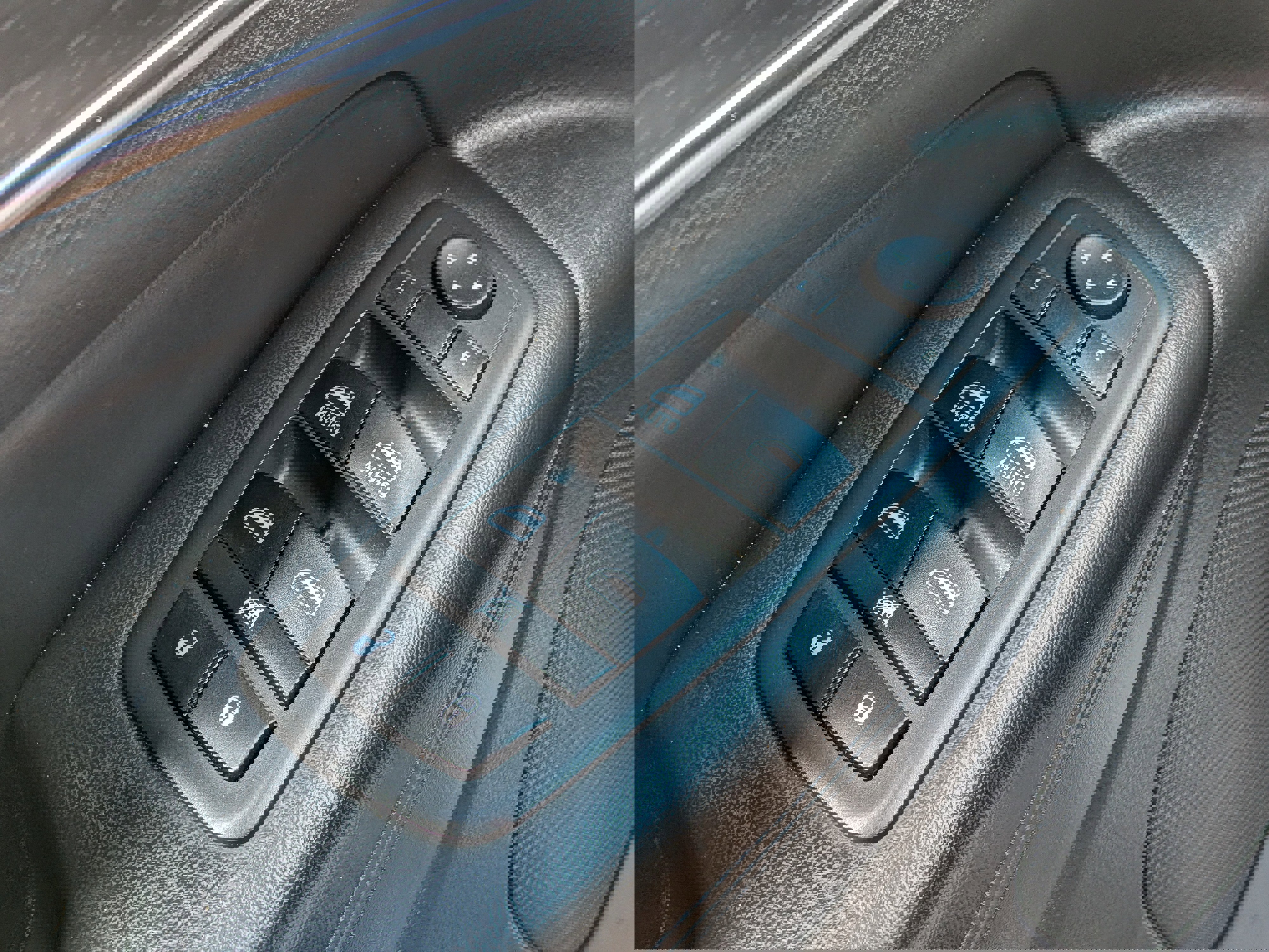 Used 2018 Jeep Grand Cherokee Limited w/ Luxury Group II image 23