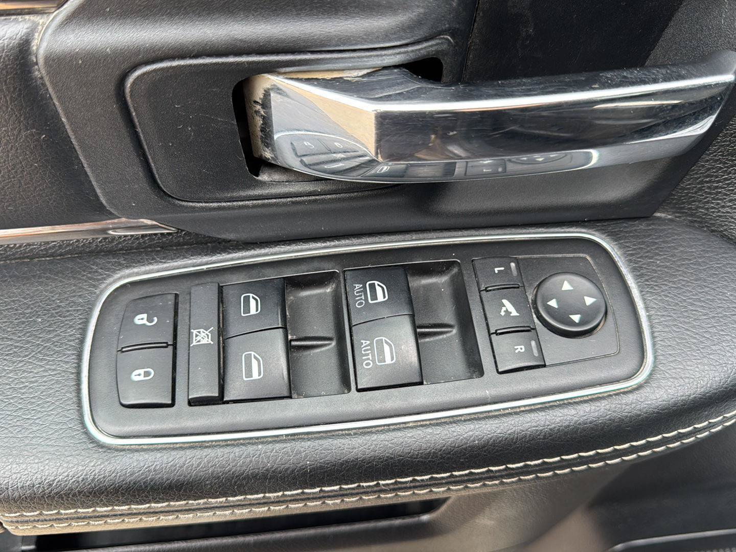 Used 2014 RAM 1500 Sport w/ Convenience Group AWD/4WD image 14