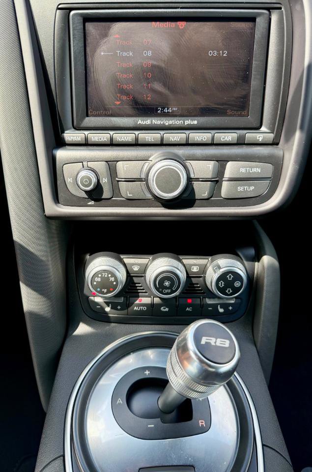 Used 2012 Audi R8 V8 AWD/4WD image 28