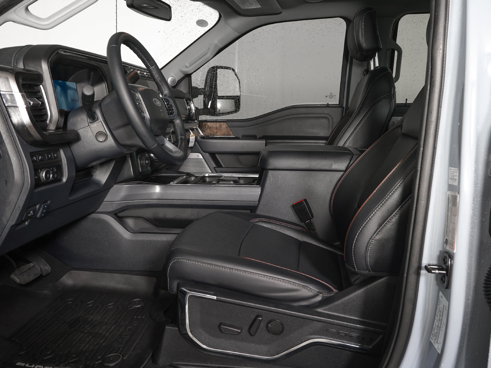 Used 2024 Ford F450 Lariat w/ Lariat Ultimate Package AWD/4WD image 14