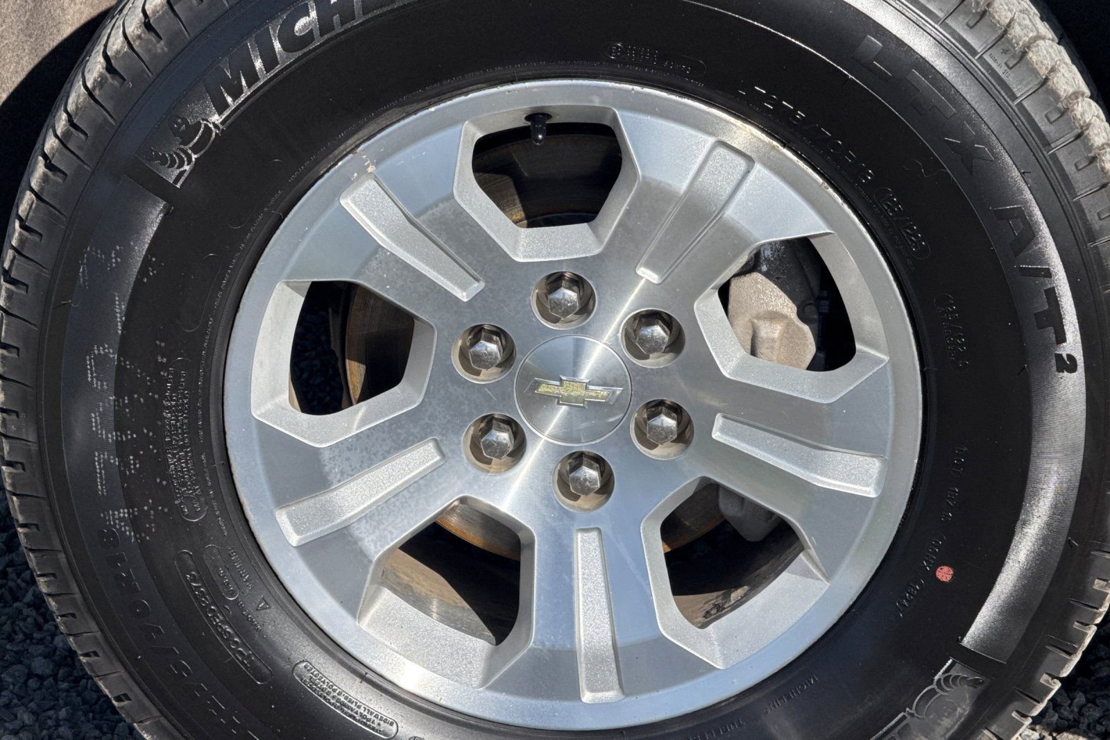 Used 2021 GMC Yukon SLE AWD/4WD image 44