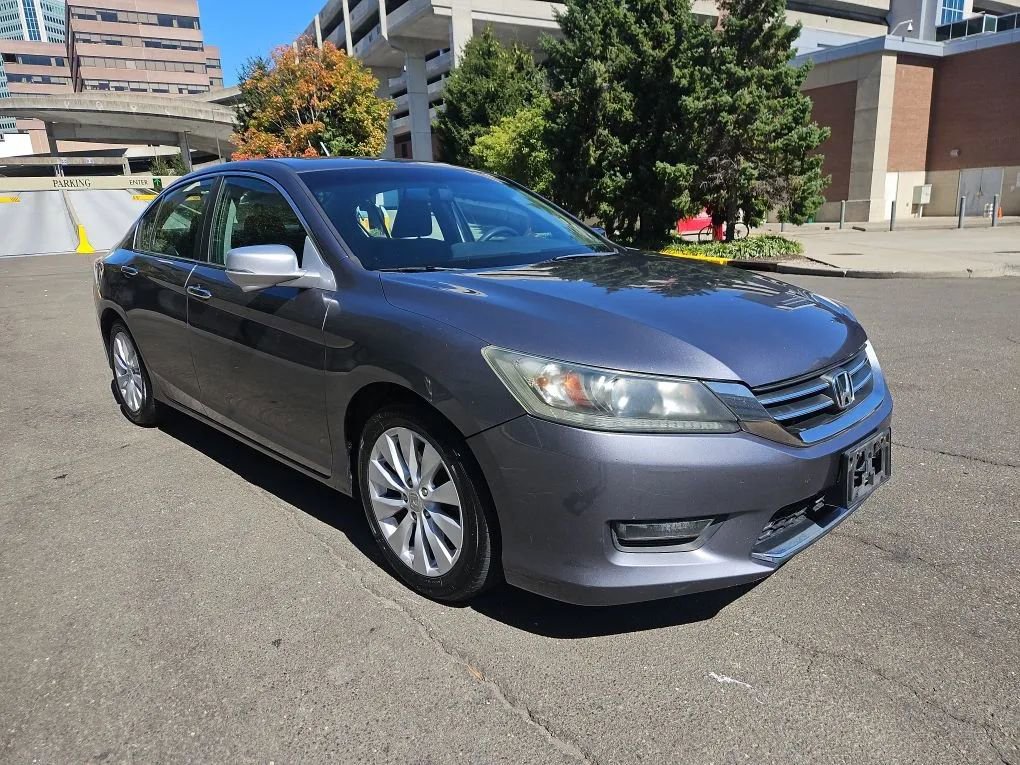 Used 2013 Honda Accord EX image 1
