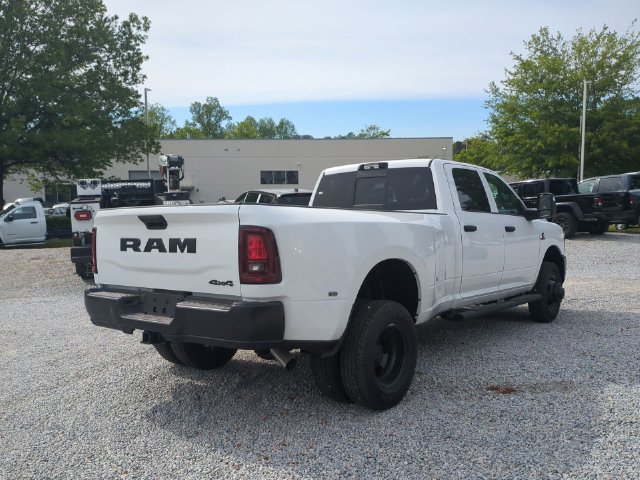 New 2026 RAM 3500 Tradesman AWD/4WD image 5