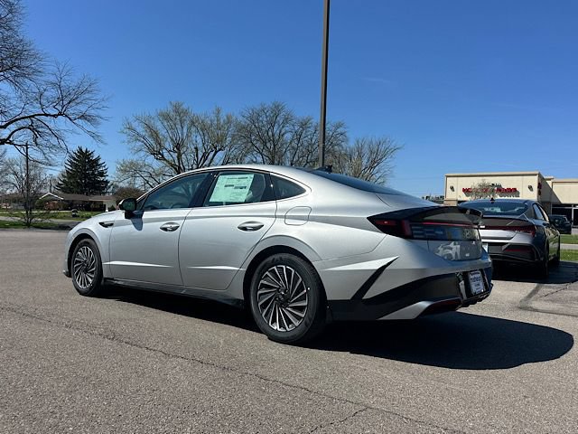 Used 2026 Hyundai Sonata SEL FWD image 5