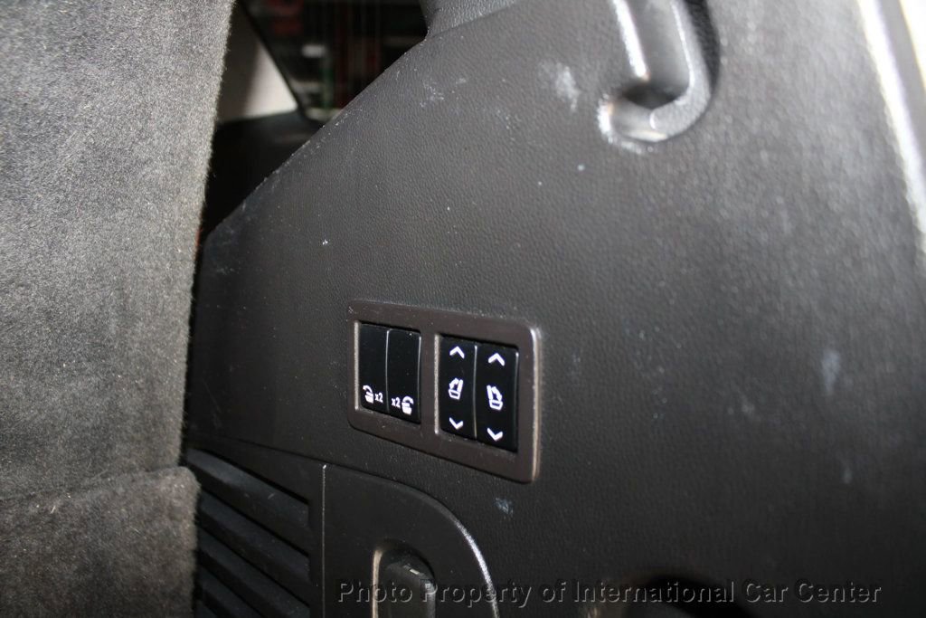 Used 2017 Cadillac Escalade Premium Luxury image 35