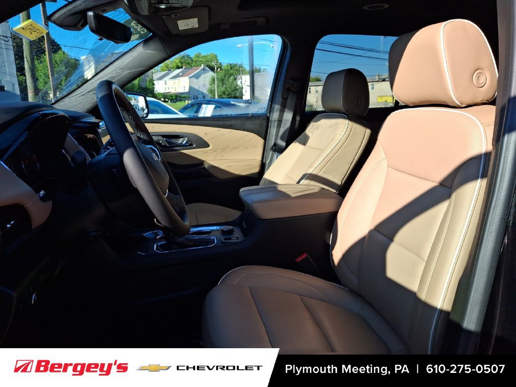 Certified 2023 Chevrolet Traverse Premier AWD/4WD image 17