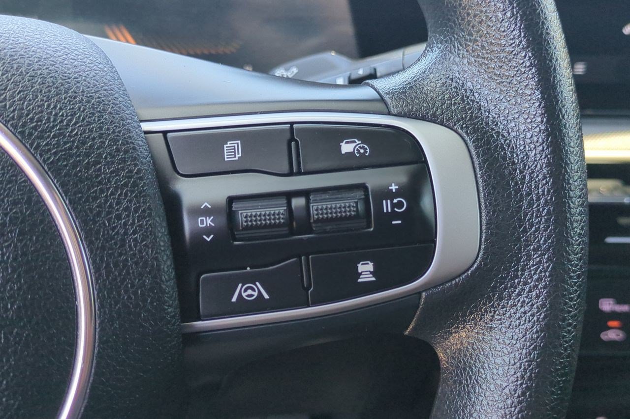 Certified 2025 Kia K5 LXS FWD image 13