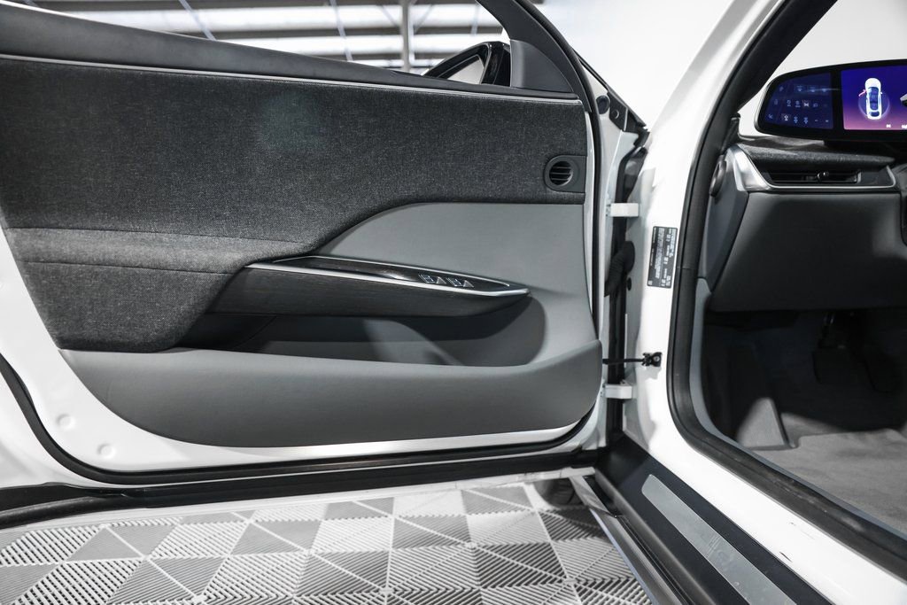 Used 2024 Lucid Air Pure image 29