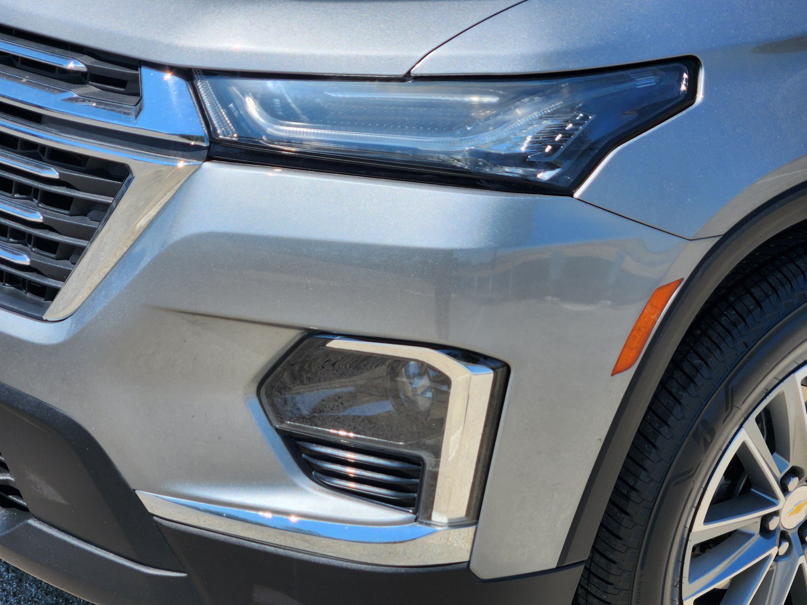 Used 2023 Chevrolet Traverse LT FWD image 27