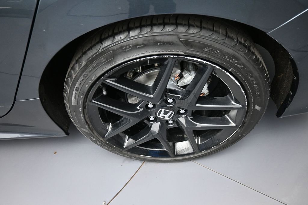 Used 2023 Honda Civic Sport image 15