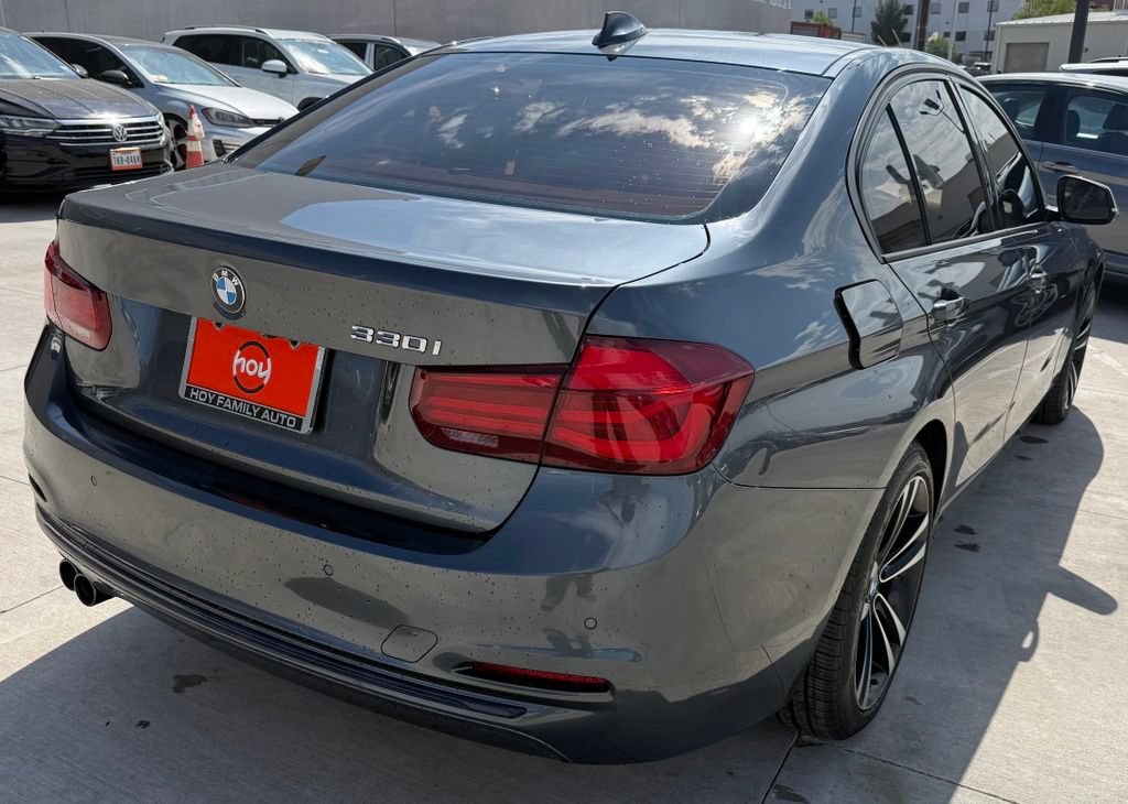 Used 2018 BMW 330i Sedan RWD image 9