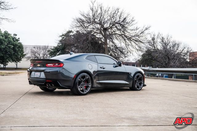 Used 2018 Chevrolet Camaro SS image 21