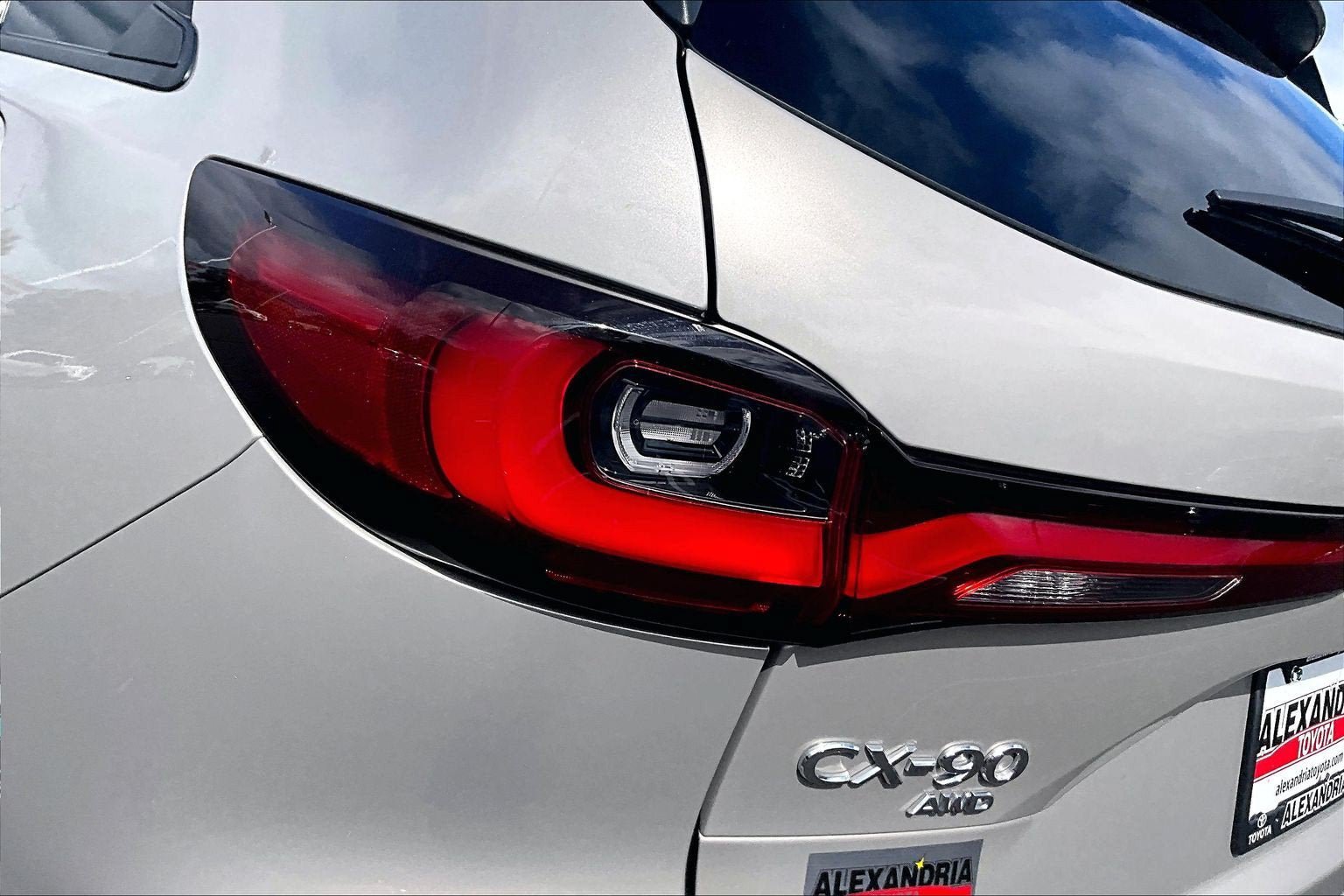 Used 2024 MAZDA CX-90 3.3 Turbo w/ Preferred Plus AWD/4WD image 28