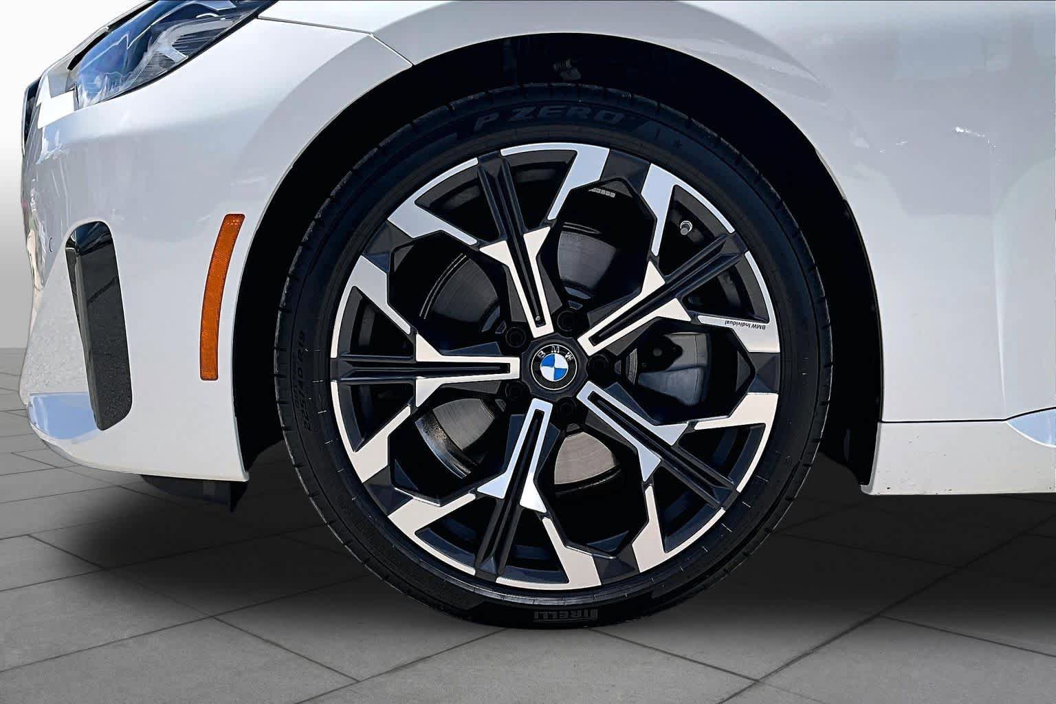 Used 2026 BMW 230i Coupe w/ Premium Package RWD image 10