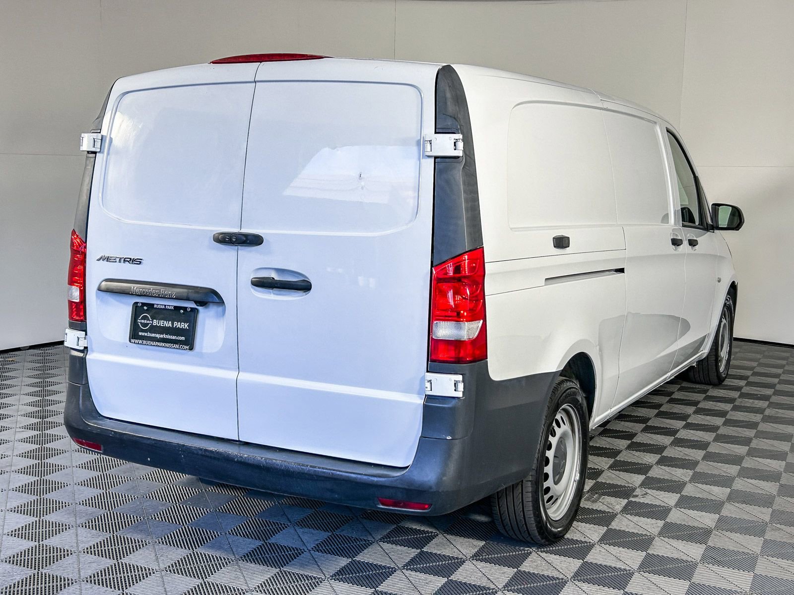 Used 2020 Mercedes-Benz Metris w/ Driver Efficiency Package image 8